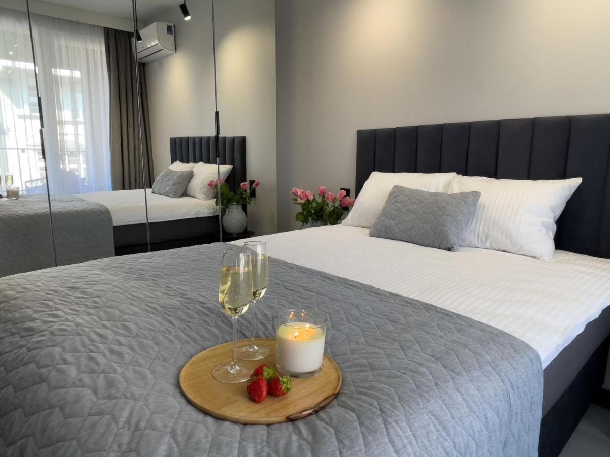 Urban Apartments Premium, Opolska 10 No 89, Free Garage, Self Check-In カトヴィツェ エクステリア 写真