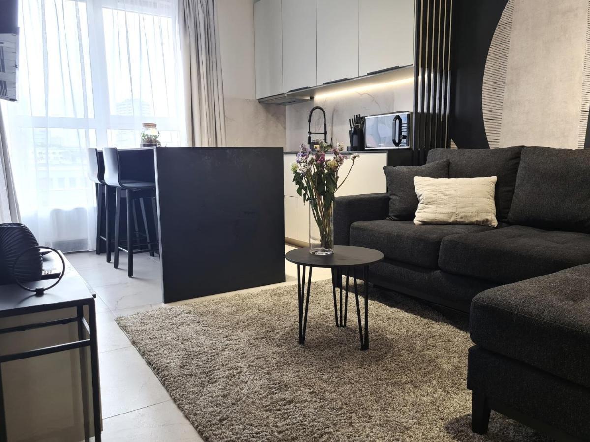 Urban Apartments Premium, Opolska 10 No 89, Free Garage, Self Check-In カトヴィツェ エクステリア 写真